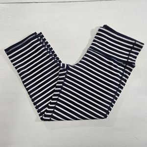 Athleta Striped Chatarunga Capri Legging Womens Size Small